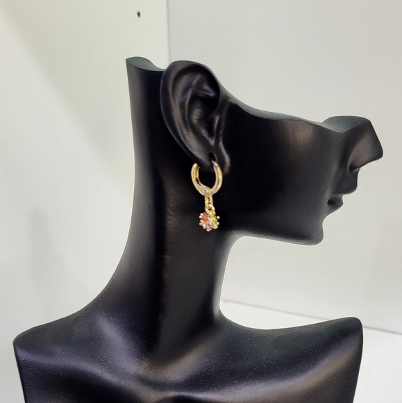 Xuping Elegant Gold Hoop Earrings - Picture 1 of 1
